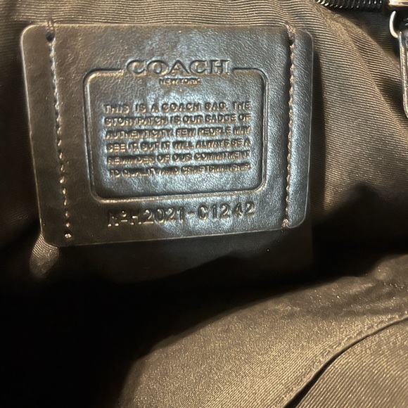 Hudson Backpack In Signature Canvas - Picture 8 of 9